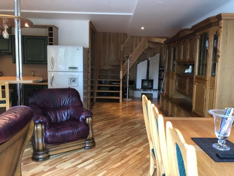 Living room, Seating area, Dining area