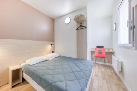 Toilet, Bathroom, Bedroom, heating, towels