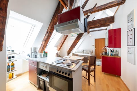 Kitchen or kitchenette, Living room