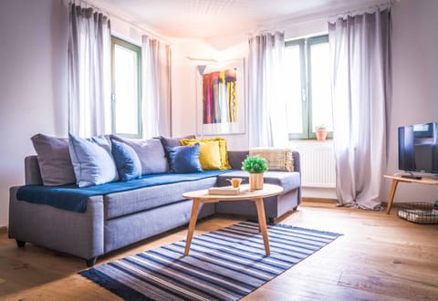 Living room, Photo of the whole room, Seating area