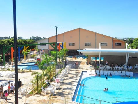 Day, Swimming pool