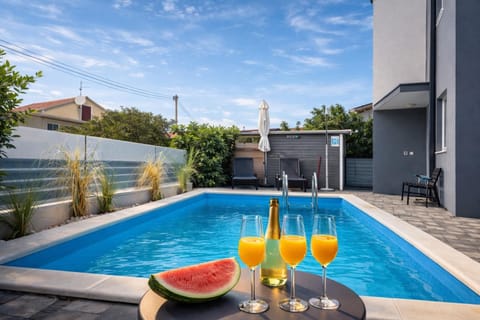 Pool view, Swimming pool, sunbed