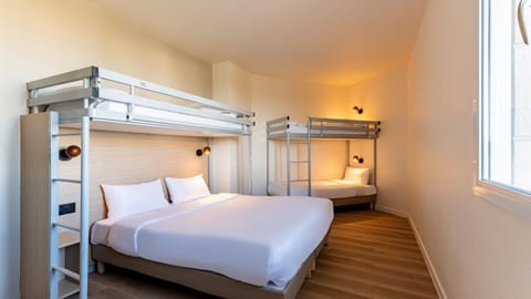 Bed, Photo of the whole room, Bedroom, bunk bed