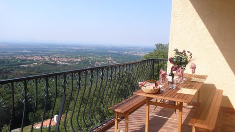 Natural landscape, Balcony/Terrace, Mountain view