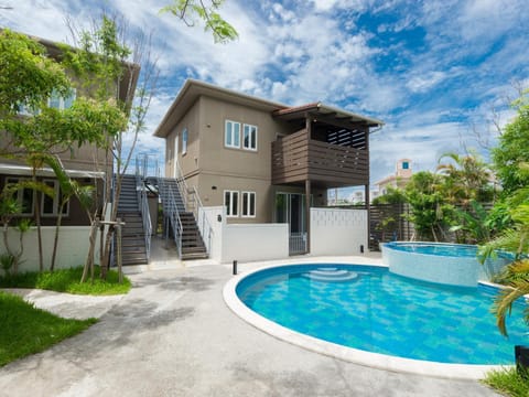 Property building, Patio, Spring, Day, Garden, Photo of the whole room, Garden view, Pool view, Swimming pool, Inner courtyard view