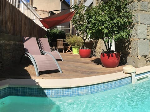Patio, Day, Pool view, Swimming pool, sunbed