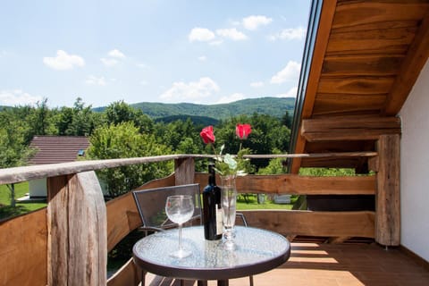 Day, Natural landscape, View (from property/room), Balcony/Terrace, Balcony/Terrace, Seating area, Garden view, Mountain view