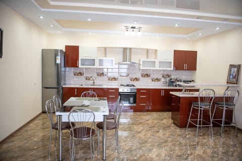Dining area, Communal kitchen
