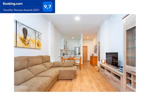 TV and multimedia, Kitchen or kitchenette, Living room, Seating area, Dining area, Street view