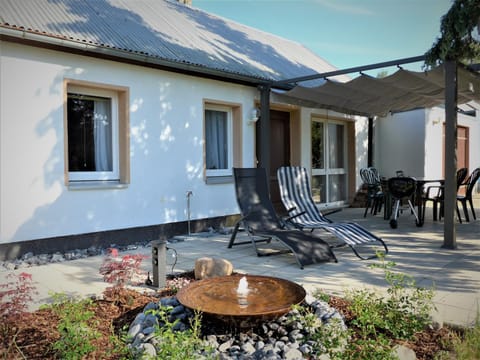 Facade/entrance, Balcony/Terrace