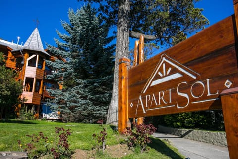 Property building, Property logo or sign, Natural landscape, Garden, Garden view