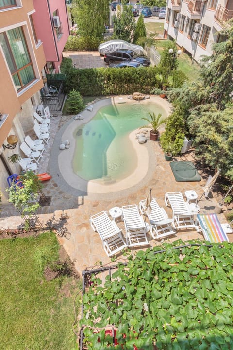 Pool view, Swimming pool, Swimming pool
