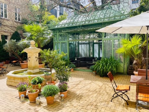 Property building, Garden