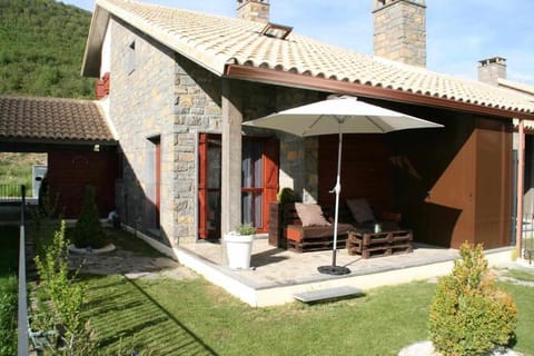 Patio, Facade/entrance