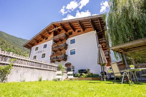 Property building, Garden