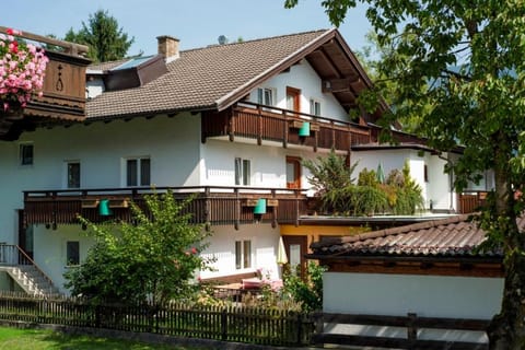 Property building, Facade/entrance, Garden, Garden view