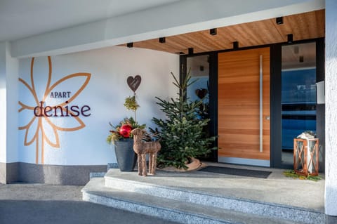 Property building, Facade/entrance, Property logo or sign, Logo/Certificate/Sign