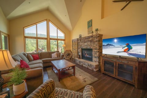 Gateway Lodge 5089 by SummitCove Lodging House in Keystone