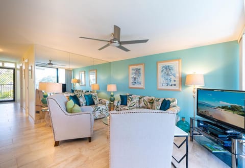 Maui Parkshore 307 - Stunning Remodel, Ocean Views House in Kamaole