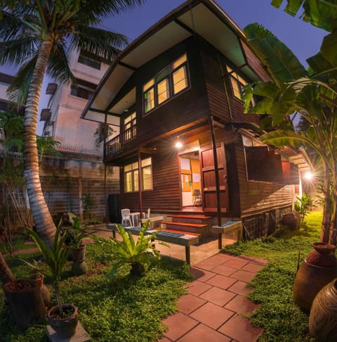 Property building, Facade/entrance, Garden, Sunset
