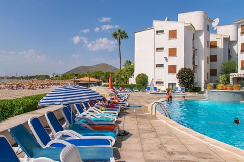 Property building, Swimming pool, Swimming pool