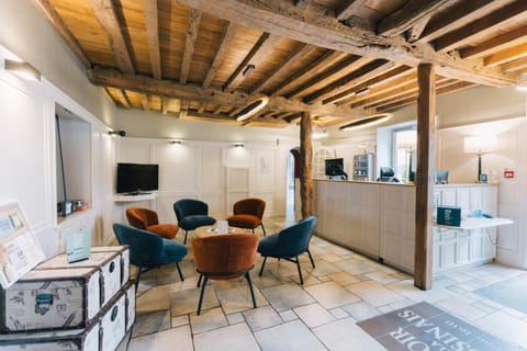 Living room, Lobby or reception