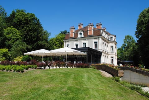 Property building, Patio, Garden