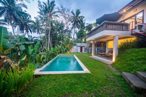Property building, Garden, Garden view, Pool view, Swimming pool, Swimming pool