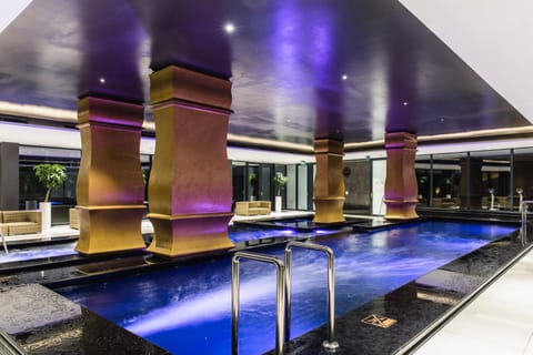 Swimming pool, Swimming pool