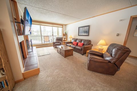 Pines 2086 by SummitCove Lodging House in Keystone
