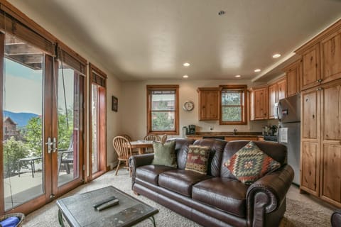 Antlers Gulch 501 by SummitCove Lodging House in Keystone