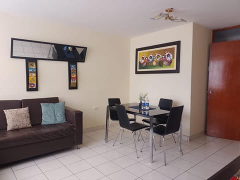 Living room, Dining area