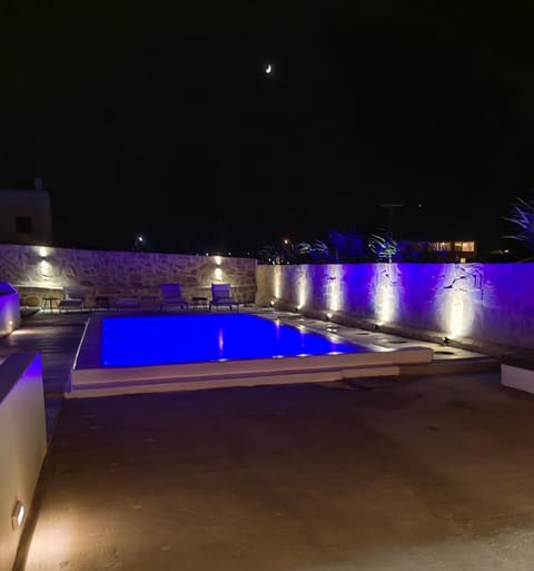 Night, Swimming pool