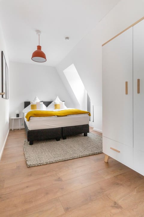 Bed, Bedroom