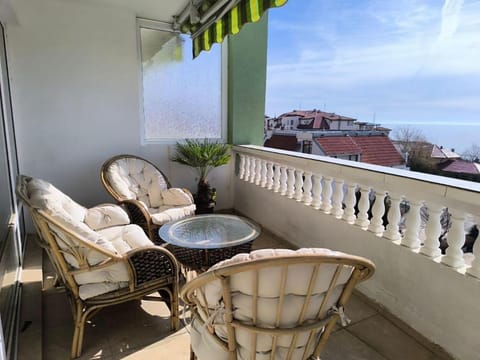 Balcony/Terrace, Balcony/Terrace