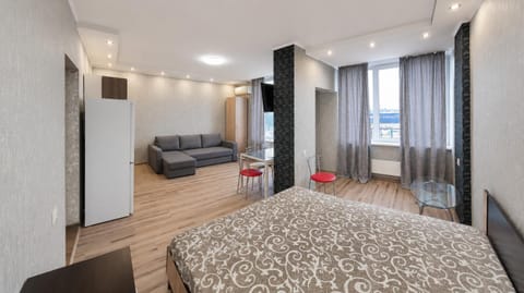 Bed, TV and multimedia, Living room, Seating area, Dining area, Bedroom, internet, wardrobe