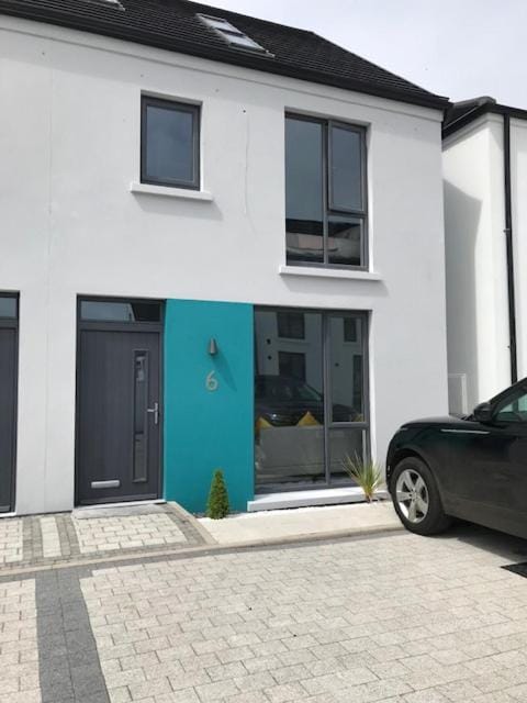 6 Hatheran Square House in Portstewart