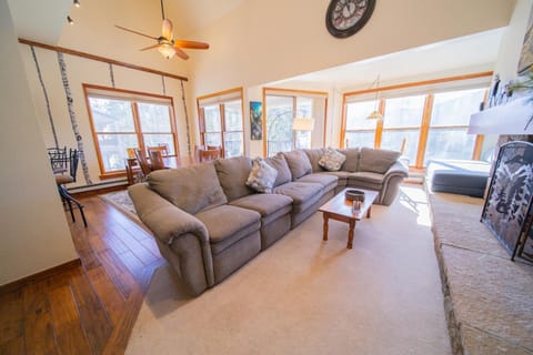 Quicksilver 1659 by SummitCove Lodging House in Keystone