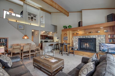 Pines 2169 by SummitCove Lodging House in Keystone