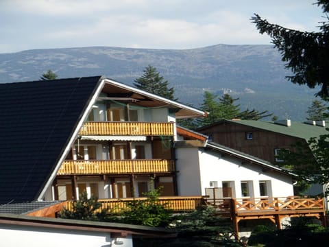 Property building, Day