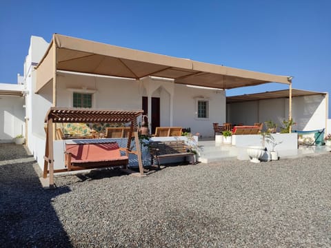 Patio, Facade/entrance