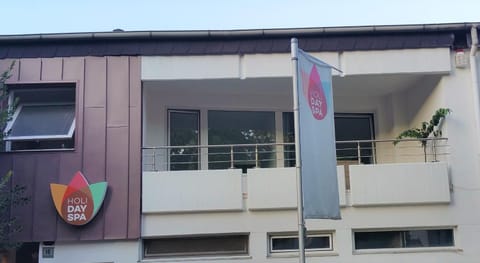 Property building, Property logo or sign, Balcony/Terrace