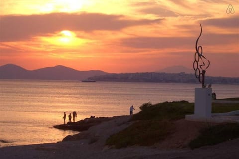 SEASIDE SUNSET WALKS Apartment in Piraeus Regional Unit, Greece