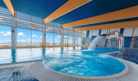 Property building, Pool view, Swimming pool