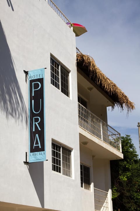 Property building, Facade/entrance, Property logo or sign
