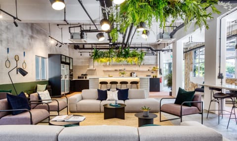 Communal lounge/ TV room, Living room, Lobby or reception, Lounge or bar, Seating area, Entertainment