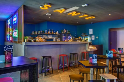 Lounge or bar, Seating area, Drinks, Alcoholic drinks, Non alcoholic drinks