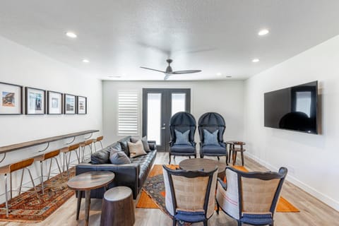 Fable House House in St George