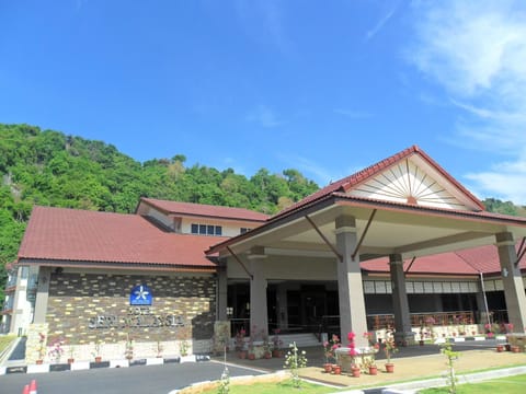 Facade/entrance, Day
