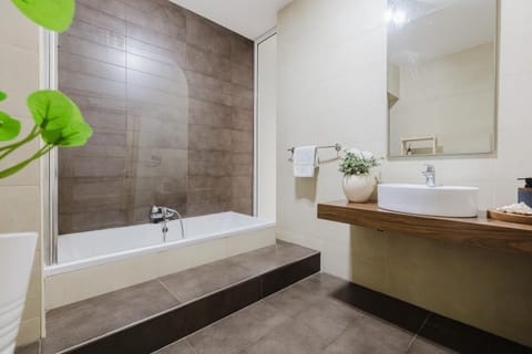 Family duplex apartment w shared pool by Homely Apartment in Malta